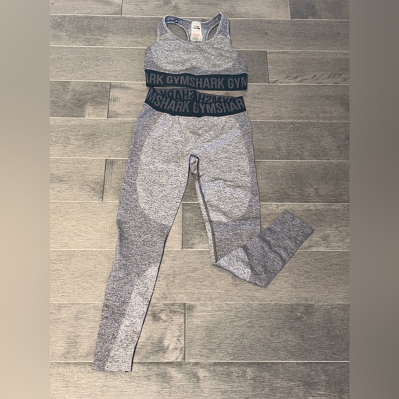 Gymshark Other - Gymshark flex set - grey